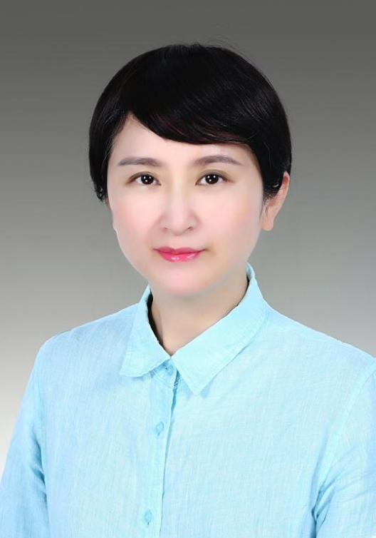 龚英.png
